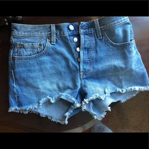 LEVIS CUTOFFS